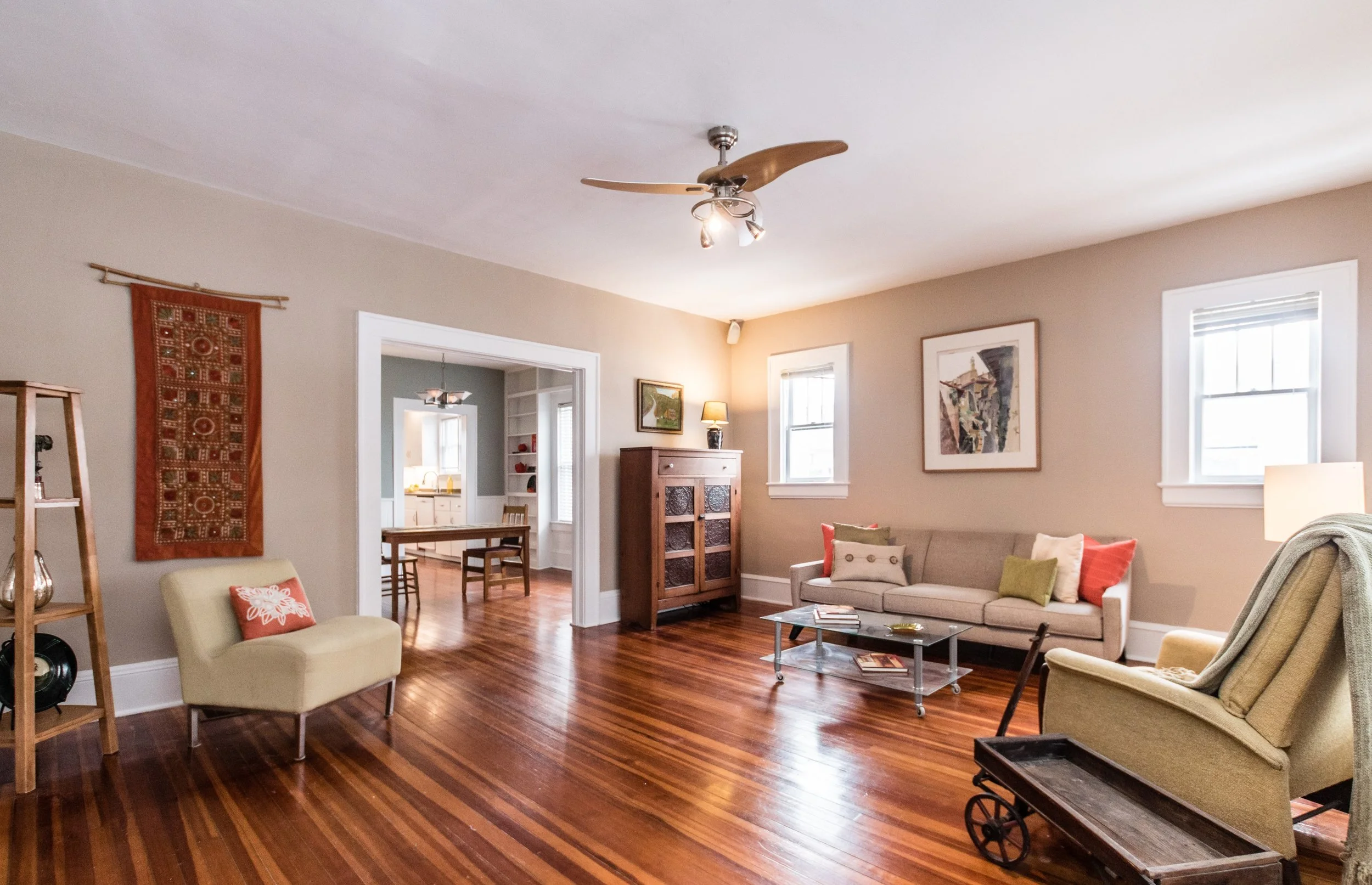003_Entry Foyer View.jpg