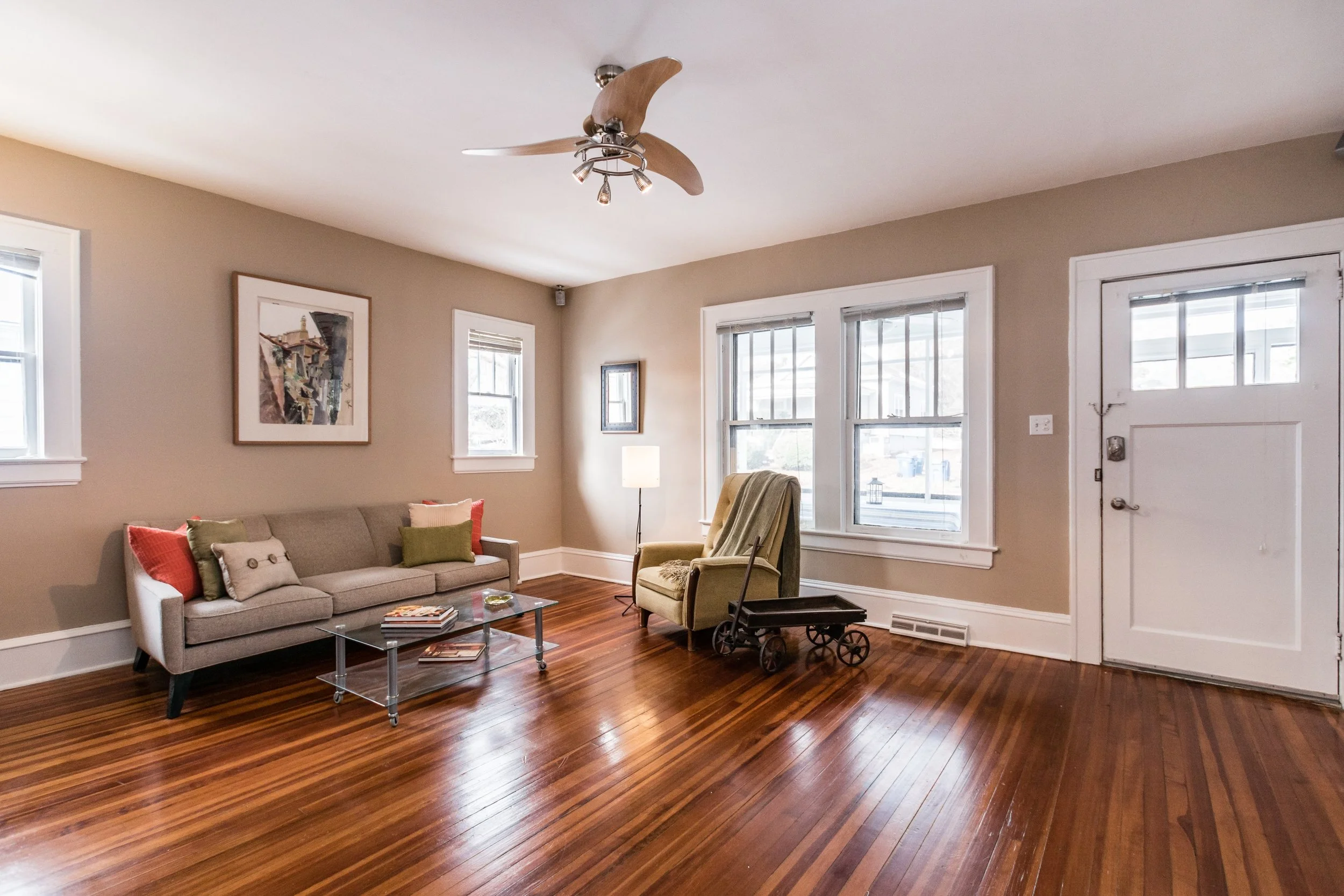 004_Family Room.jpg