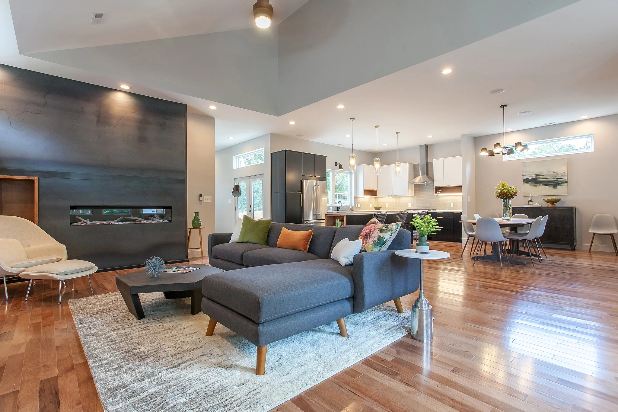 DISCOVER YOUR IDEA OF HOME