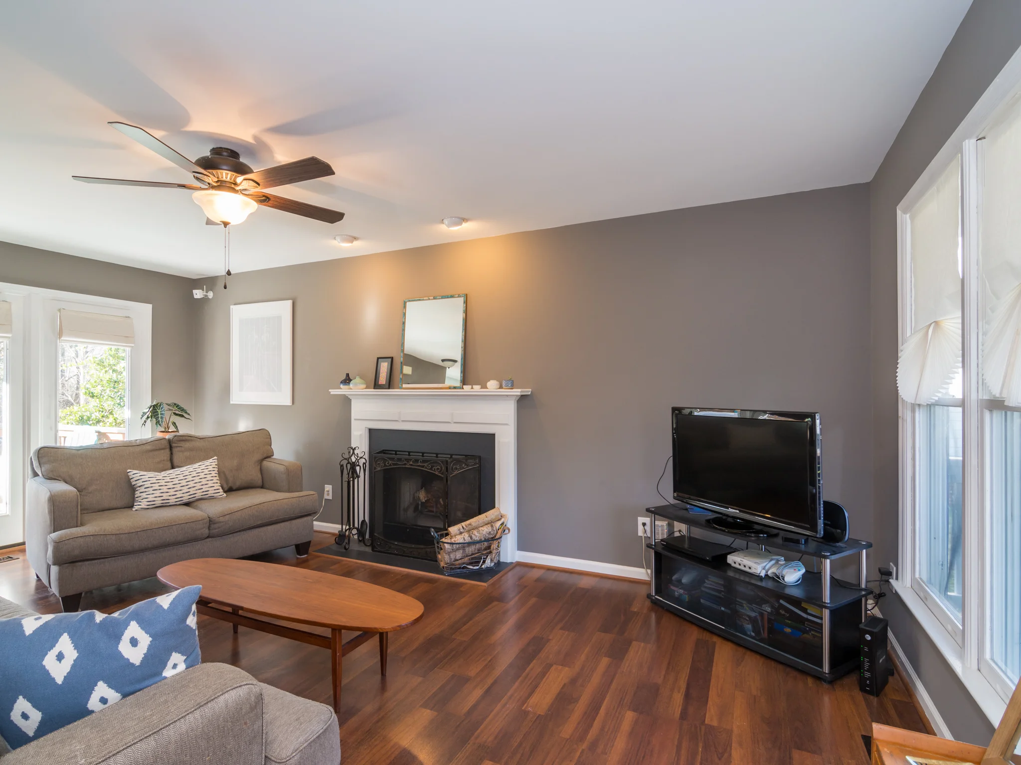 5801 Mountain Island Dr.-LR 2.jpg