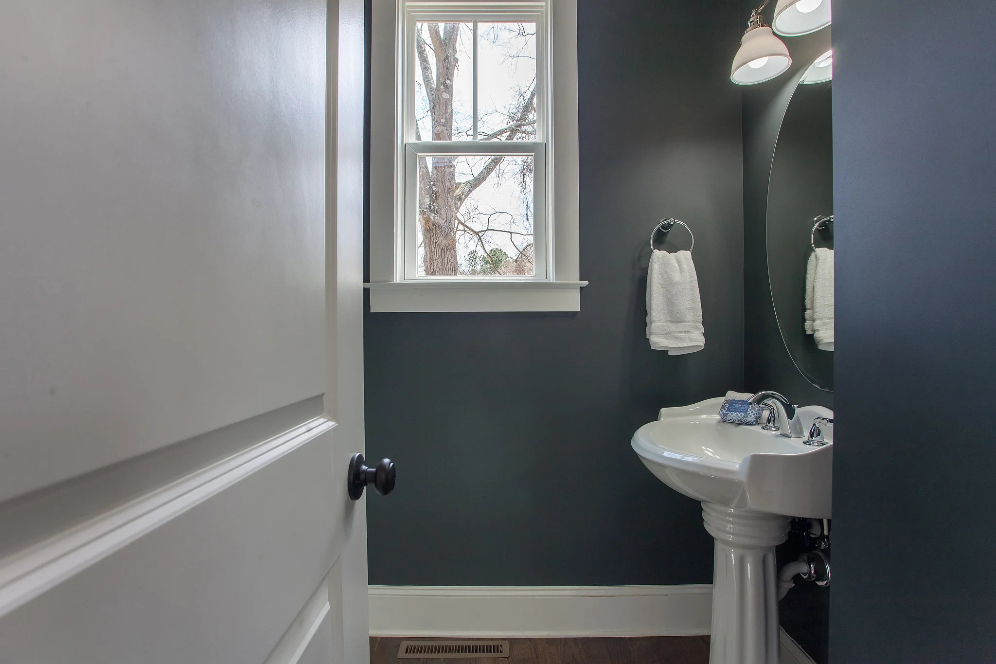 Powder Room.jpg