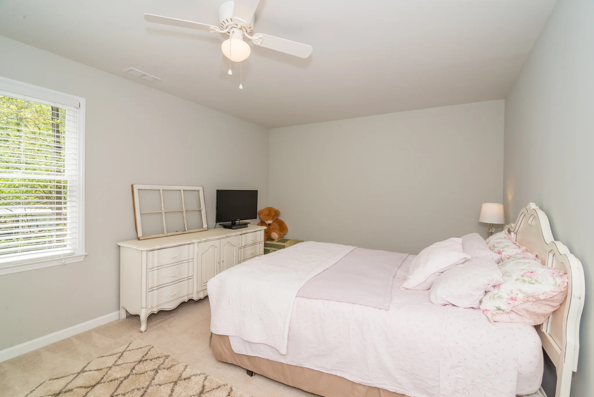 504 Calvert Ct.-25.jpg