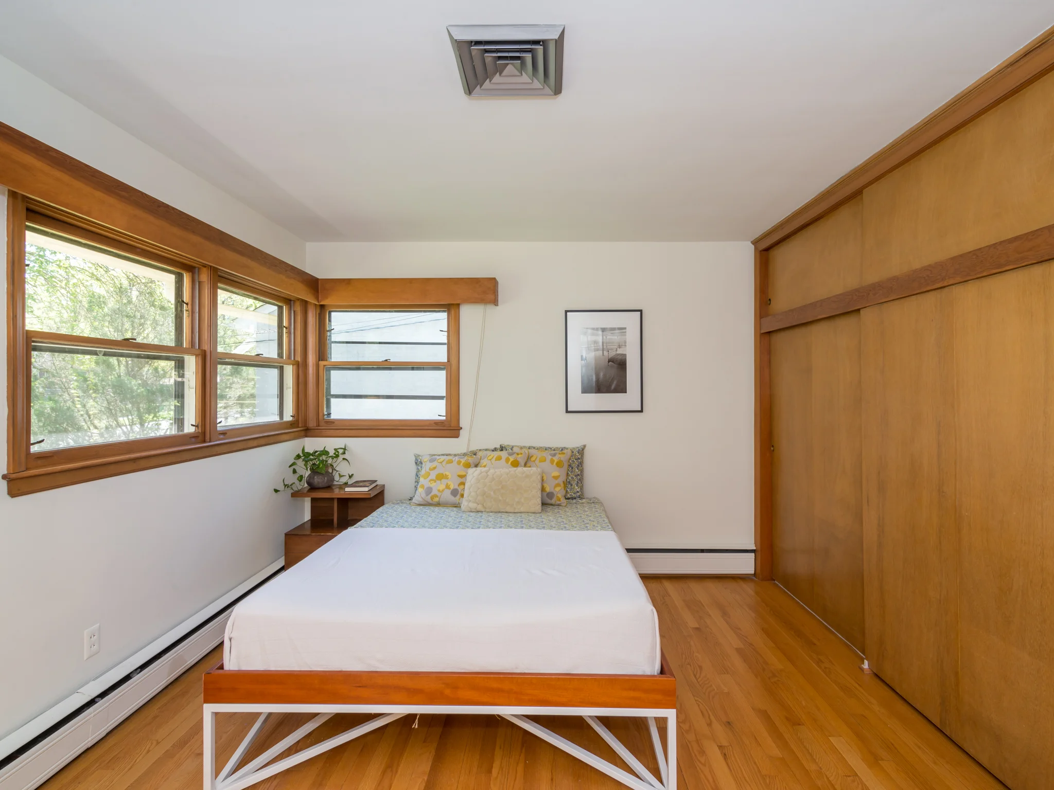 1603 Acadia St.-1.jpg