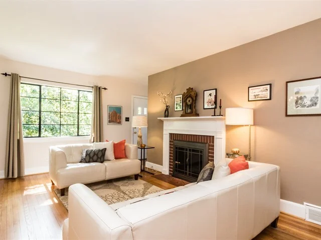 006_Family Room.jpg