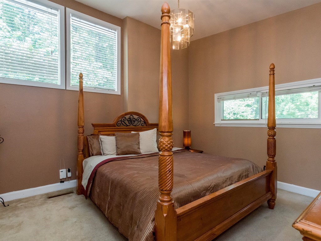 005_Second Bedroom.jpg