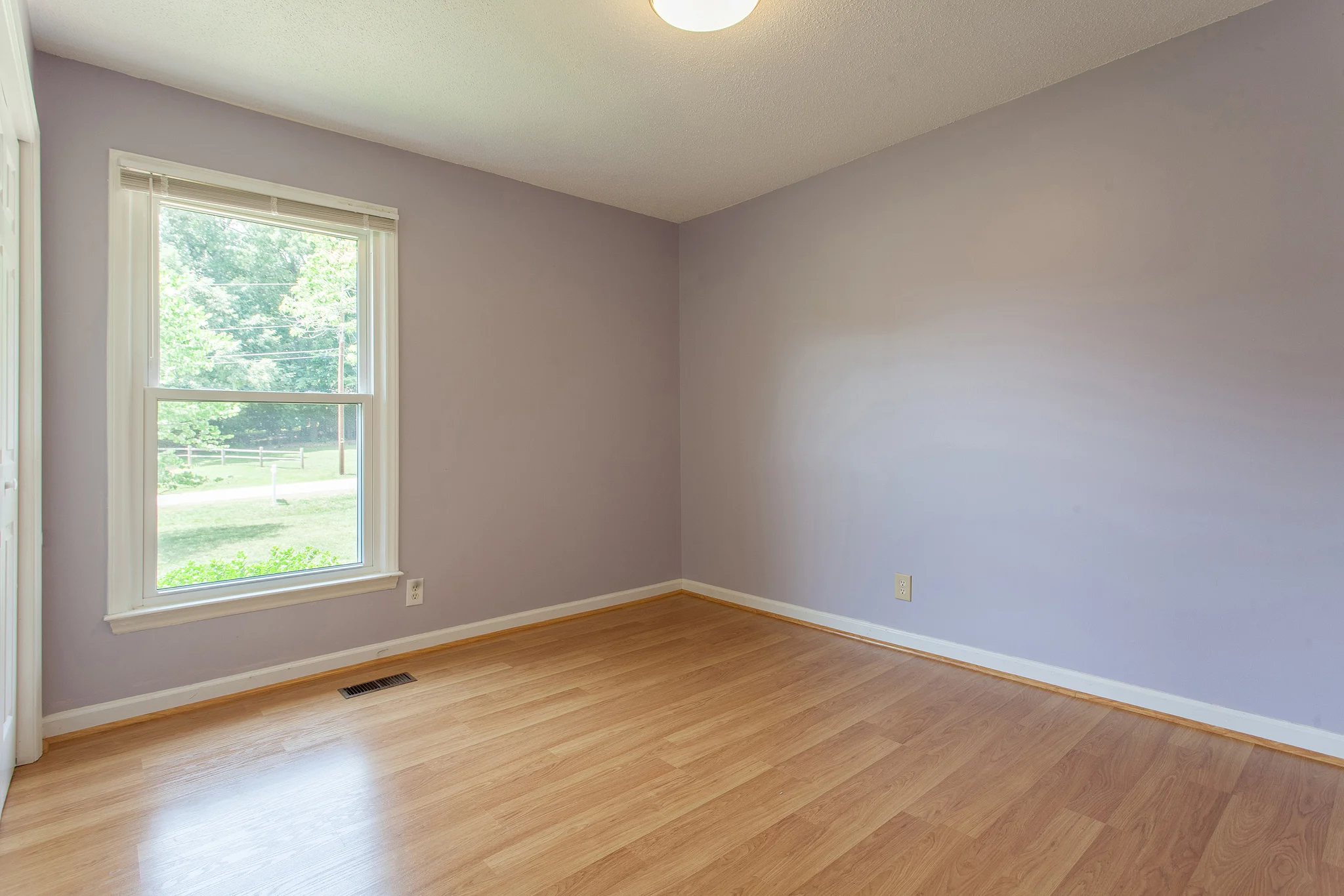 web_4912ReigalWood_021.jpg
