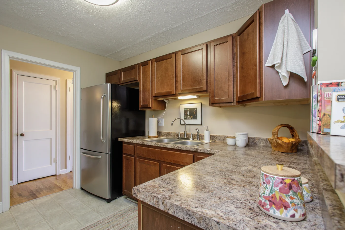 190624_AB_1022Lakewood_0025_mls.jpg