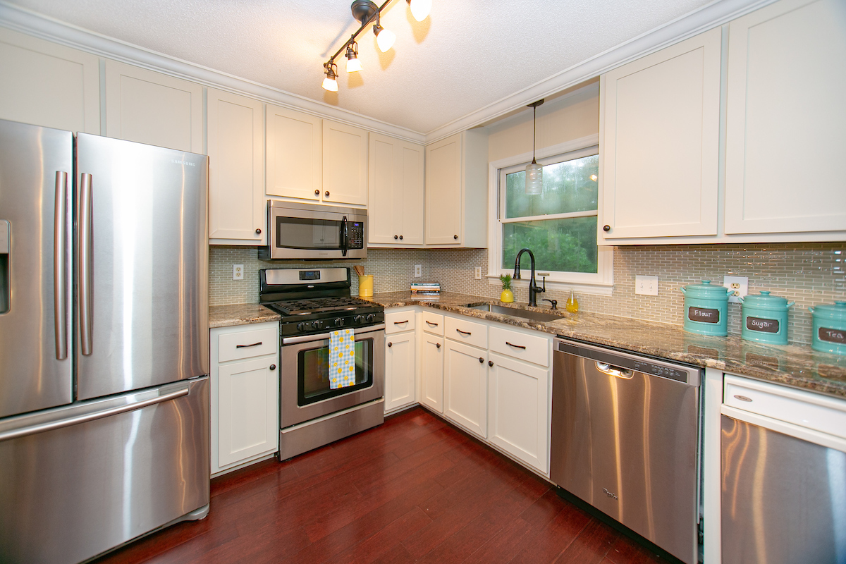 19 Harvey Pl20.jpg