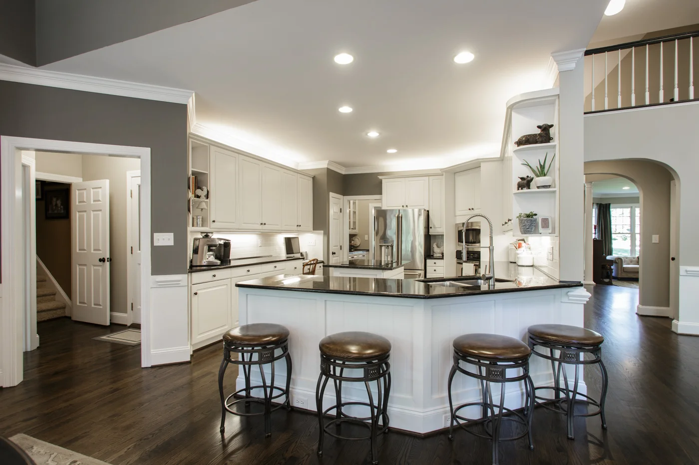 Kitchen 2.jpg