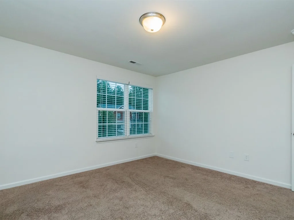 021_Third Bedroom.jpg