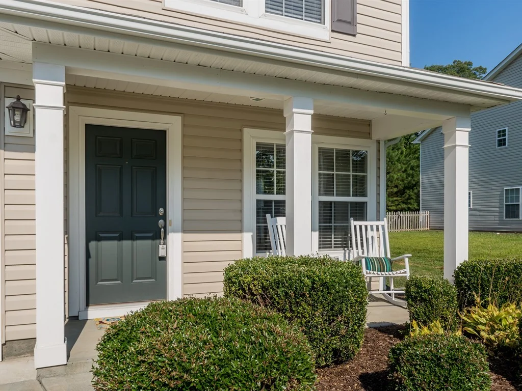 002_Covered Front Porch.jpg