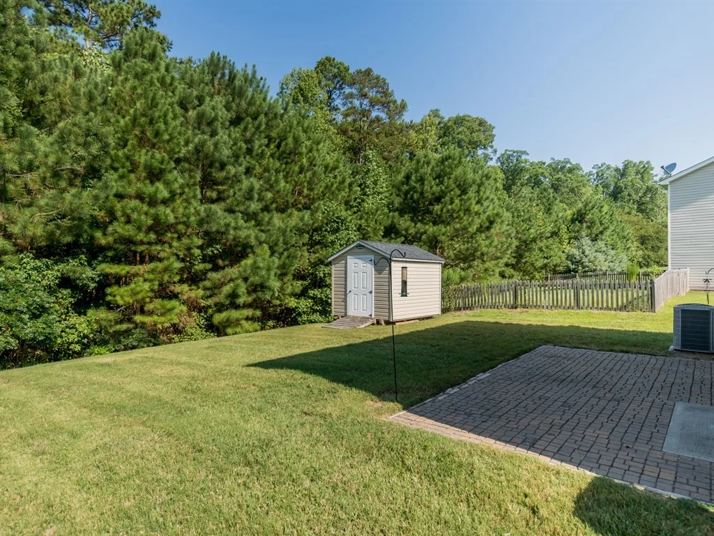 023_Large Backyard.jpg
