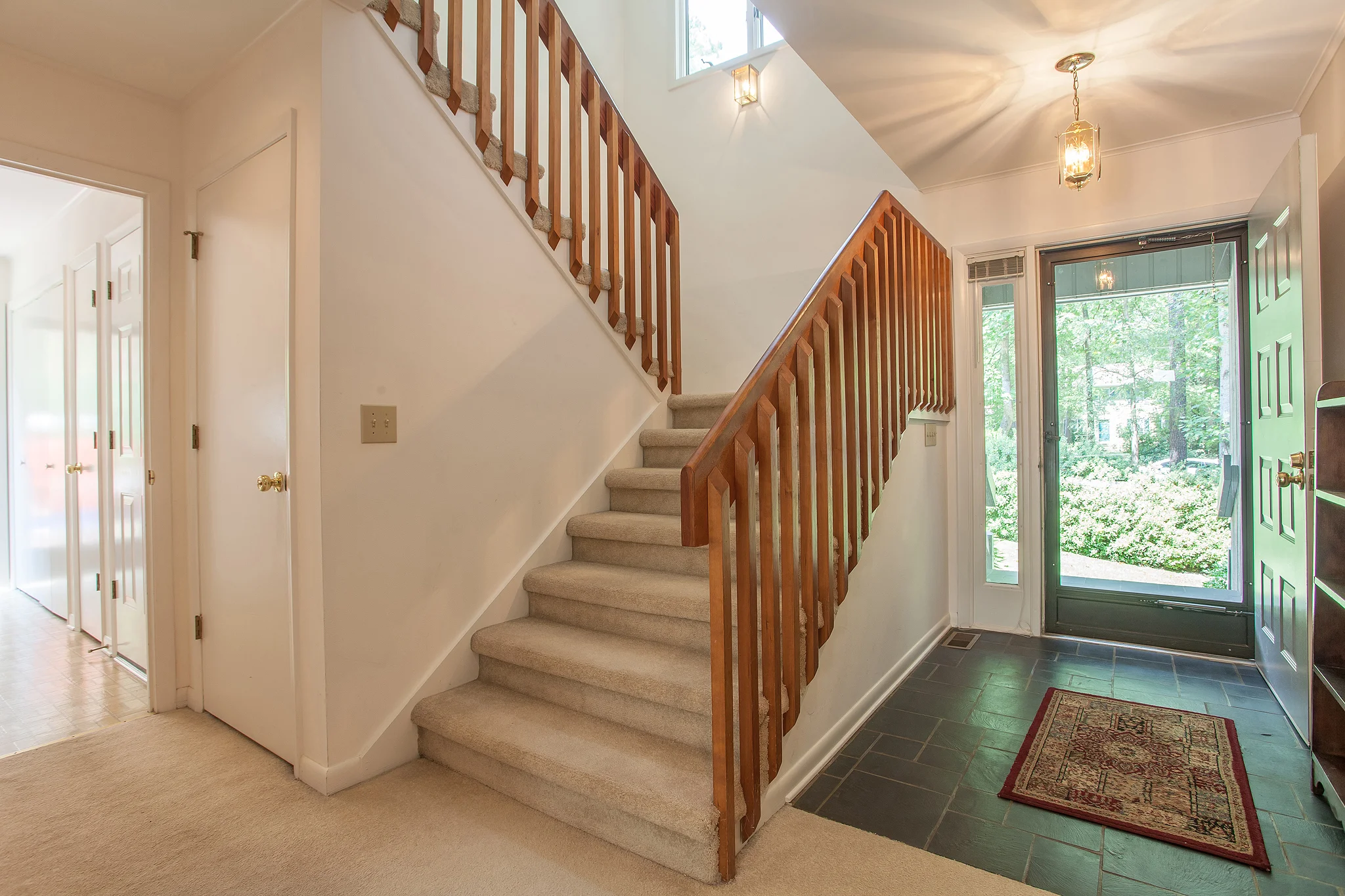 Foyer.jpg