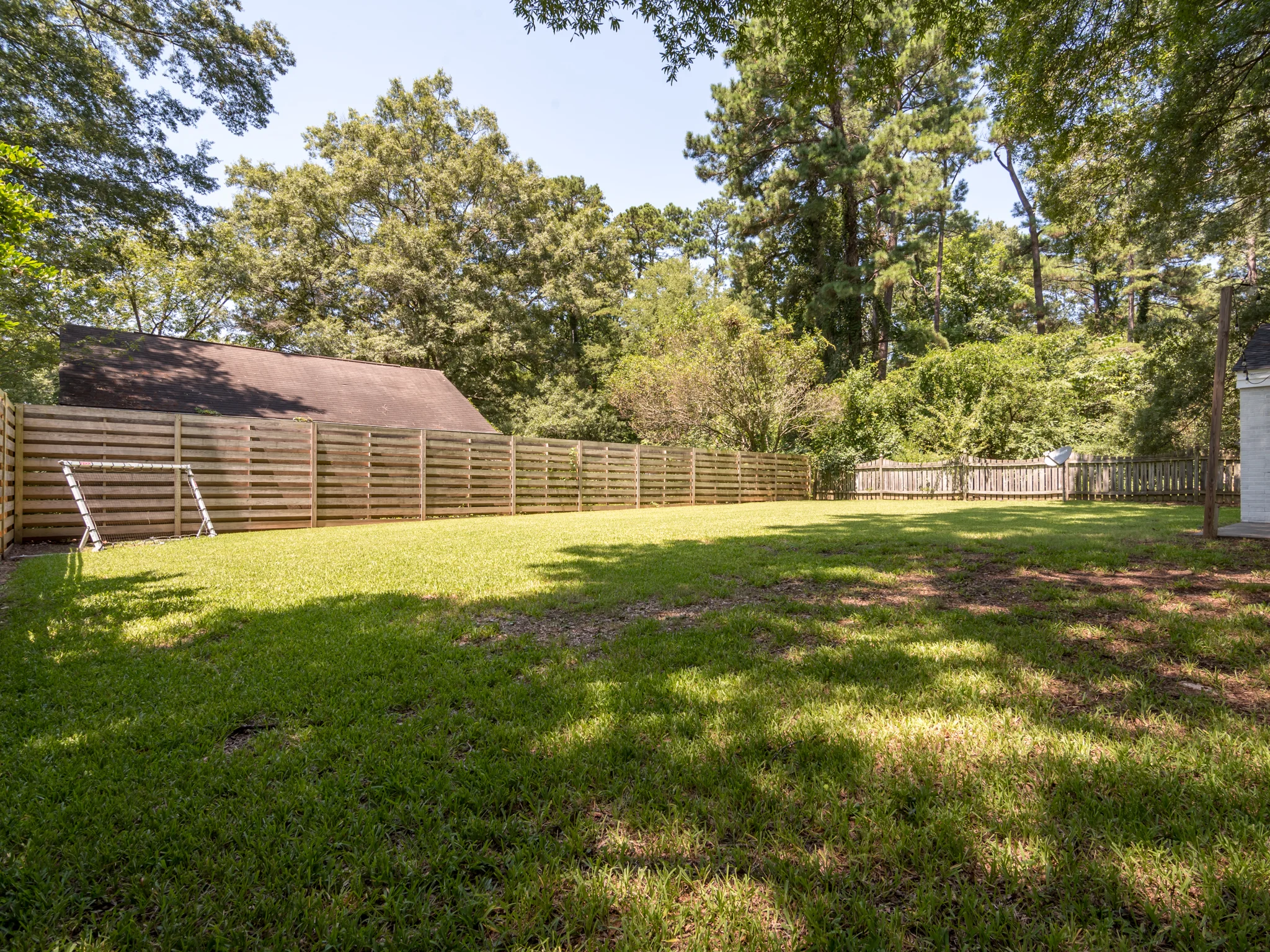 Hope Valley Rd.-Yard 1.jpg