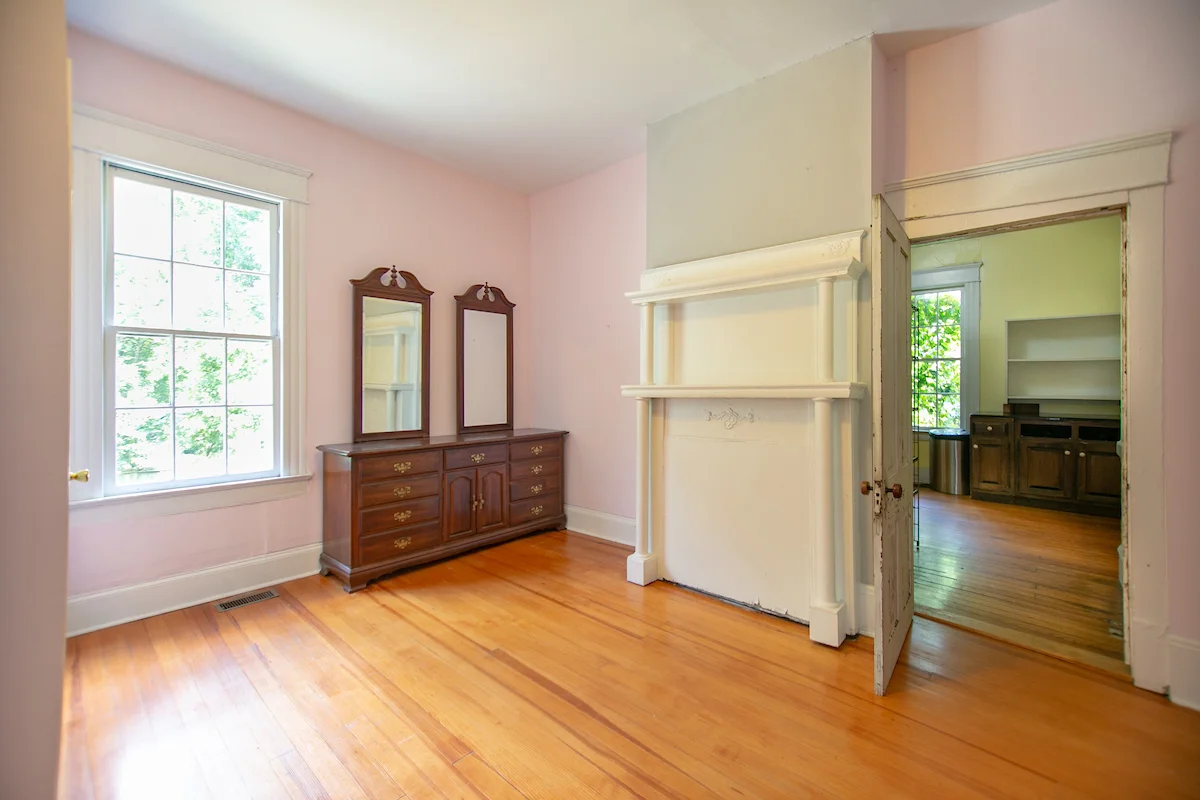 519 Holloway20.jpg