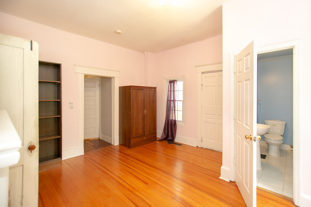 519 Holloway22.jpg
