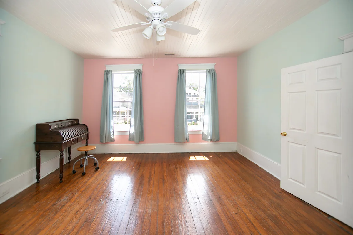 519 Holloway42.jpg