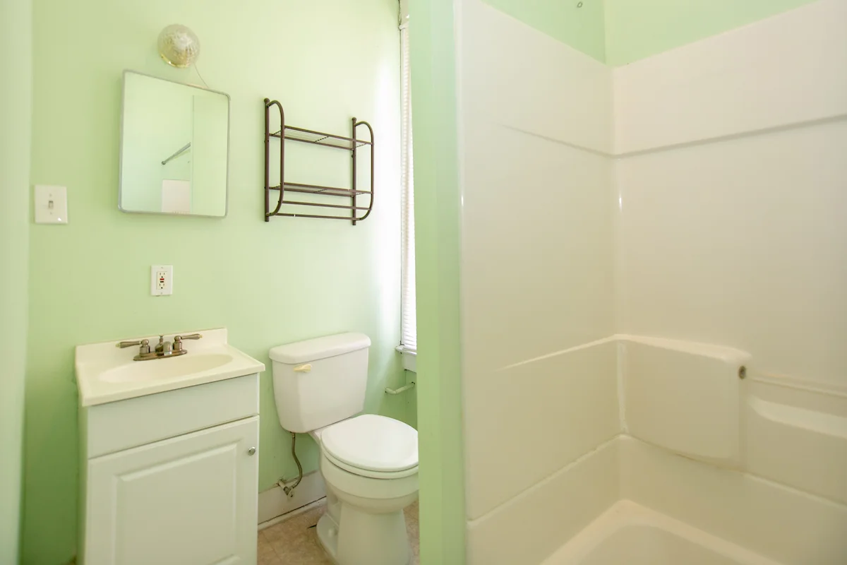 519 Holloway48.jpg