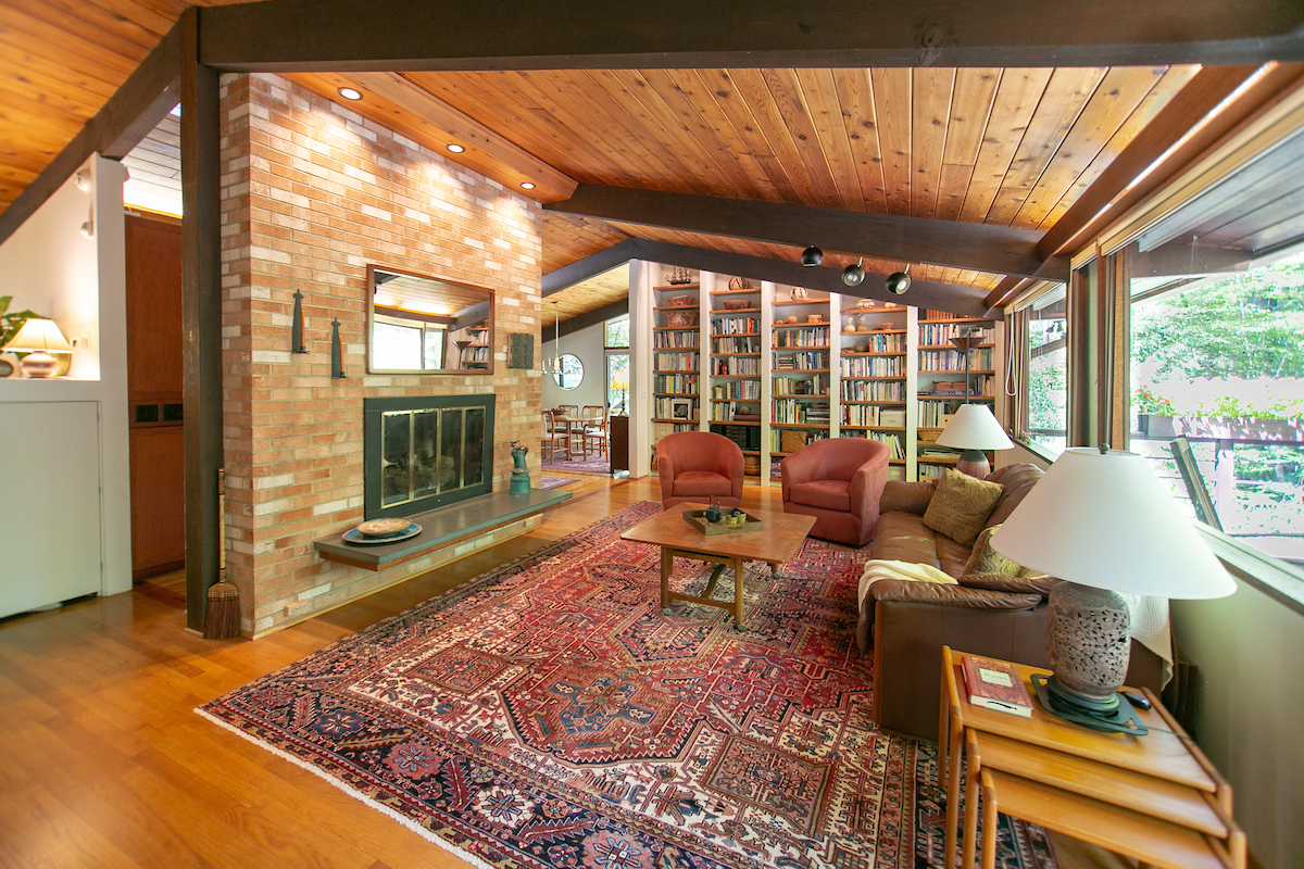 725 Kenmore31.jpg