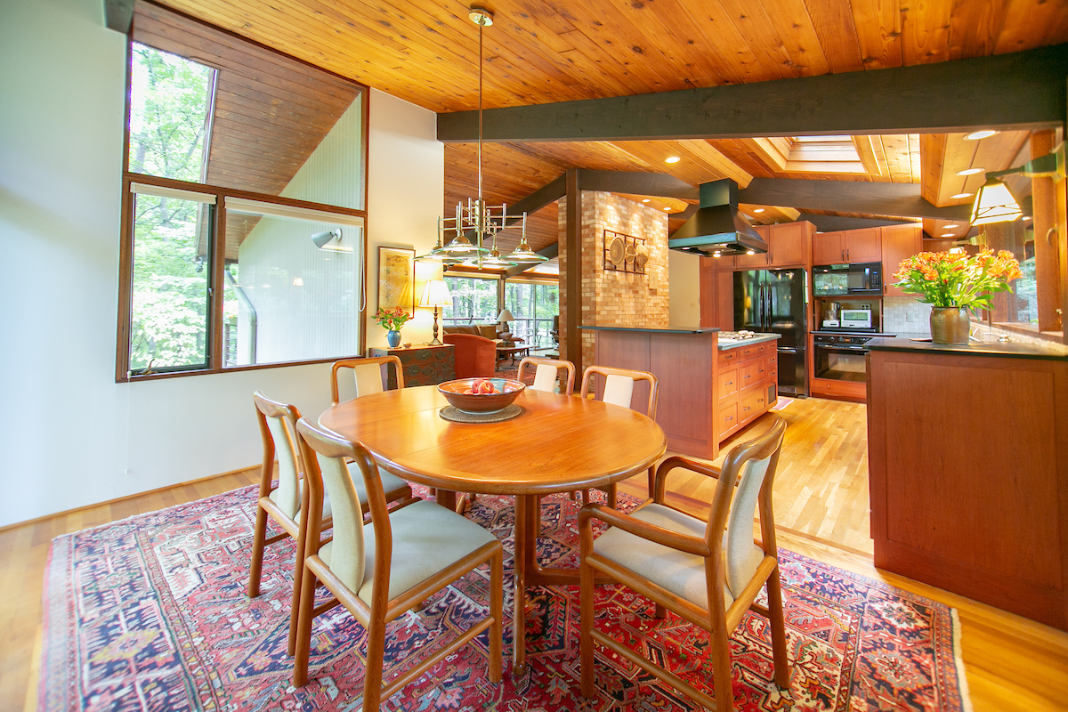 725 Kenmore39.jpg
