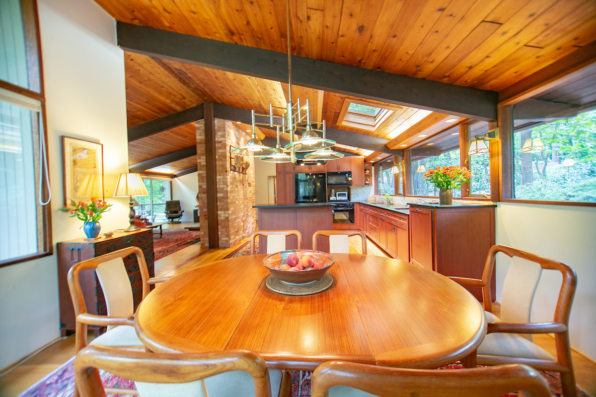 725 Kenmore40.jpg