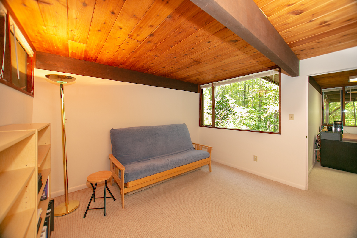 725 Kenmore60.jpg