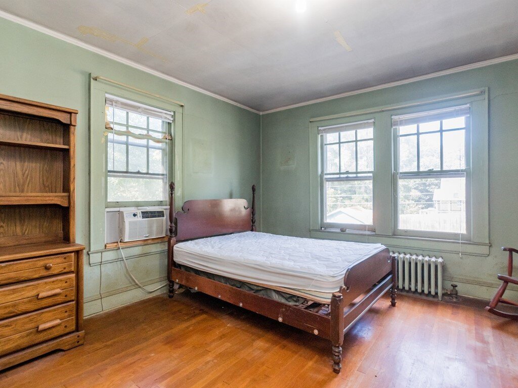 016_ Second Bedroom .jpg