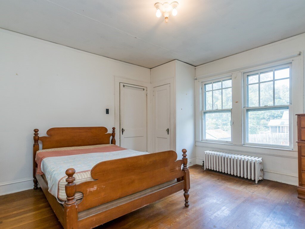 017_ Third Bedroom.jpg