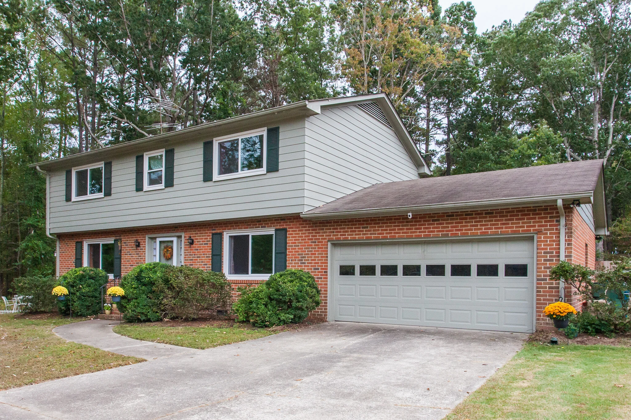 3 4219 Berini Dr mls.jpg