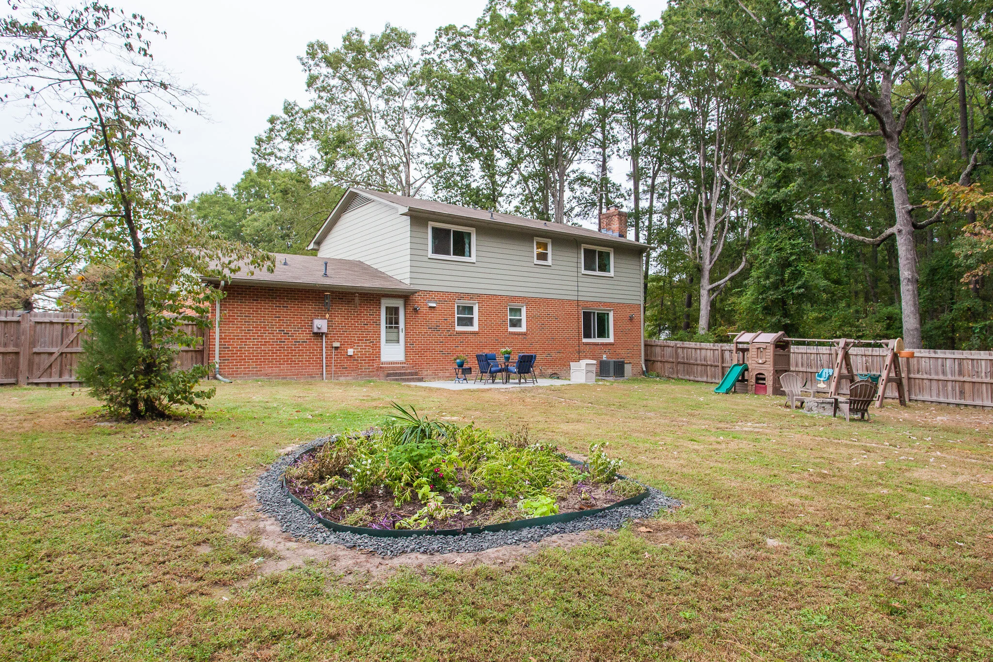 6 4219 Berini Dr mls.jpg