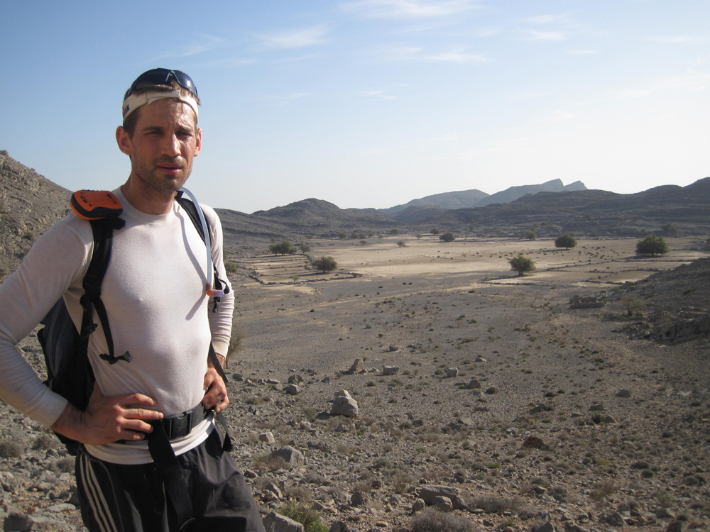 oman1_J_D5_wadi_climb.jpg