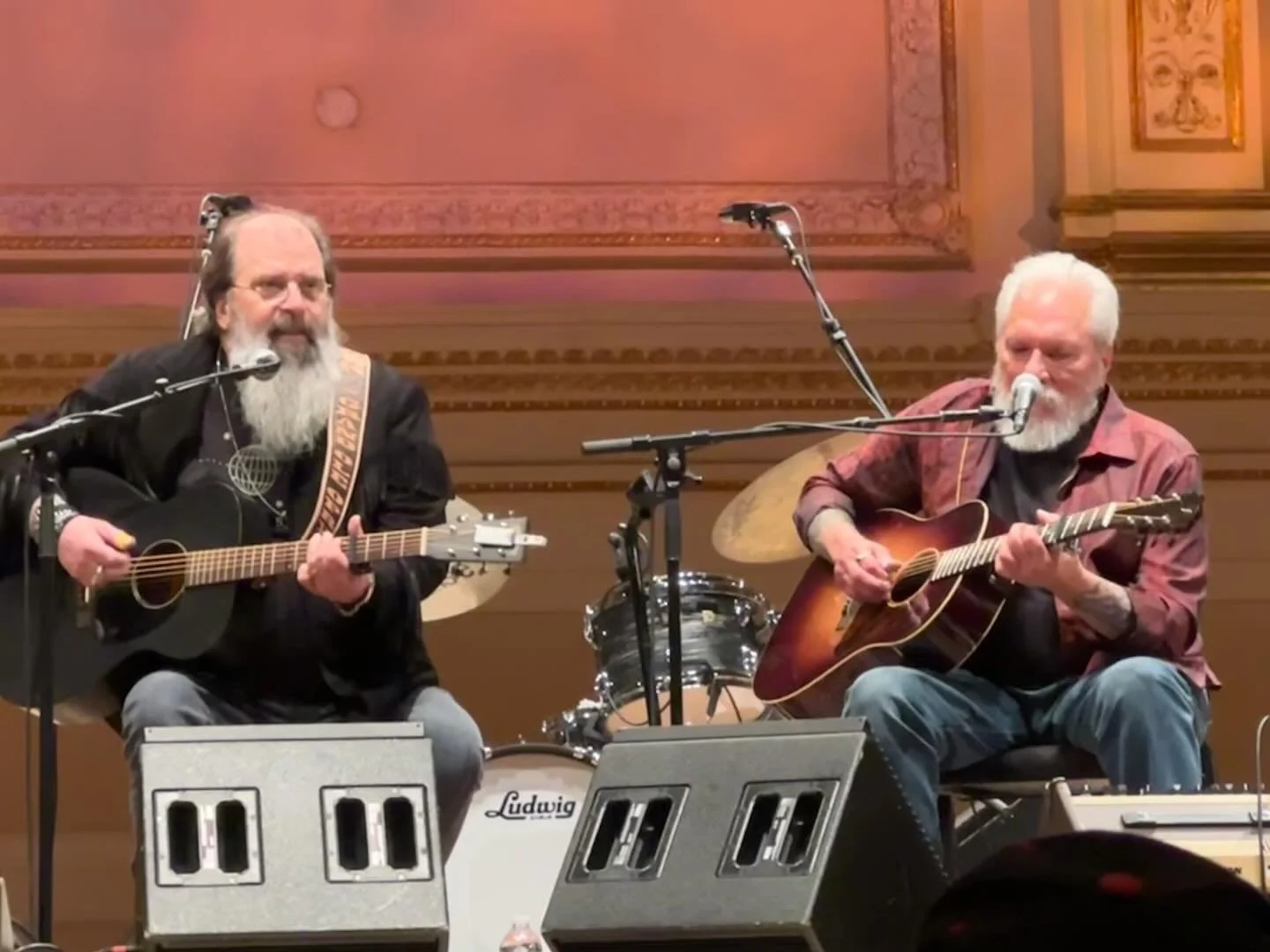 Among legends last night! Jorma Kaukonen (Jefferson Airplane, Hot Tuna), Steve Earle, GE Smith (Hall &amp; Oates) ++!
And Carnegie Hall (1891) is always a great vision in itself.