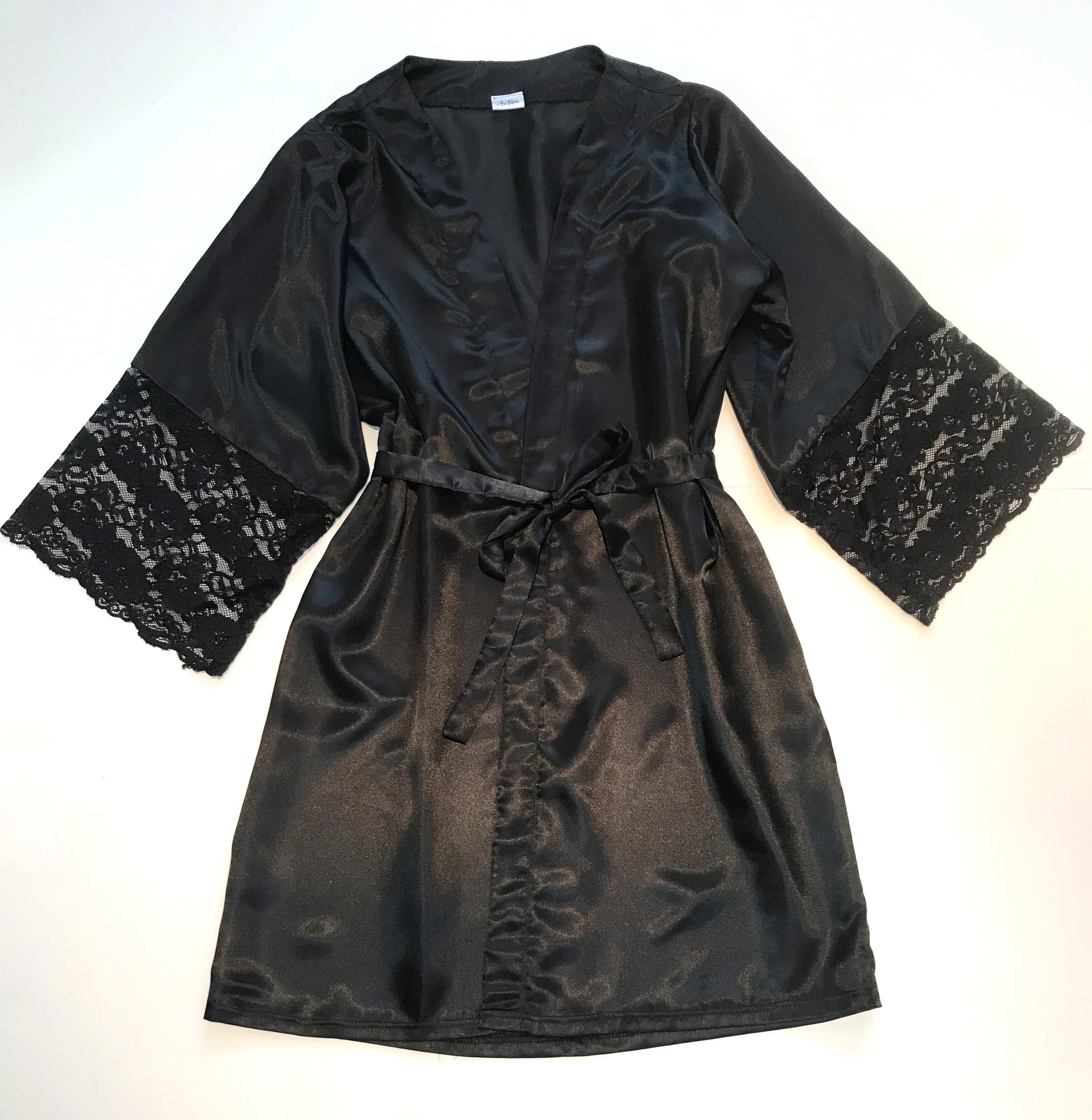 kimono noir.jpg