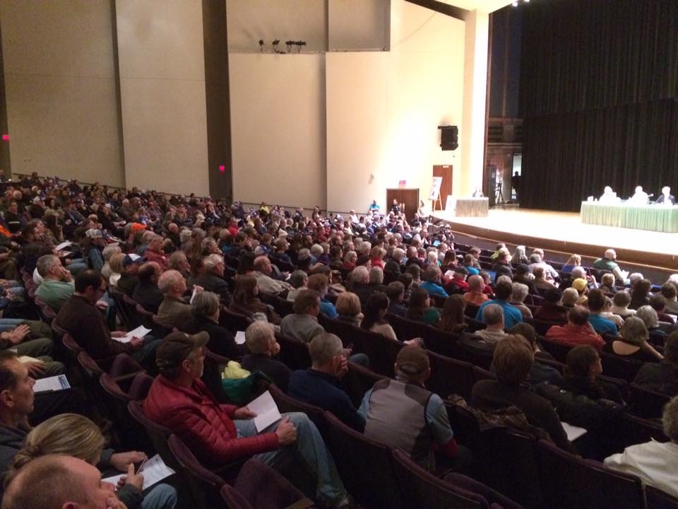 We're here at the USFS Listening Session in solidarity with the many powerful voices in the room saying NO to copper sulfide mining to the north of us in the BWCA watershed, including a former 25-year USFS employee who is discussing how amphibians are a "canary in the coal mine" for toxicity in the Superior National Forest. This type of mining is way too damaging for the BWCA, AND for Lake Superior. 