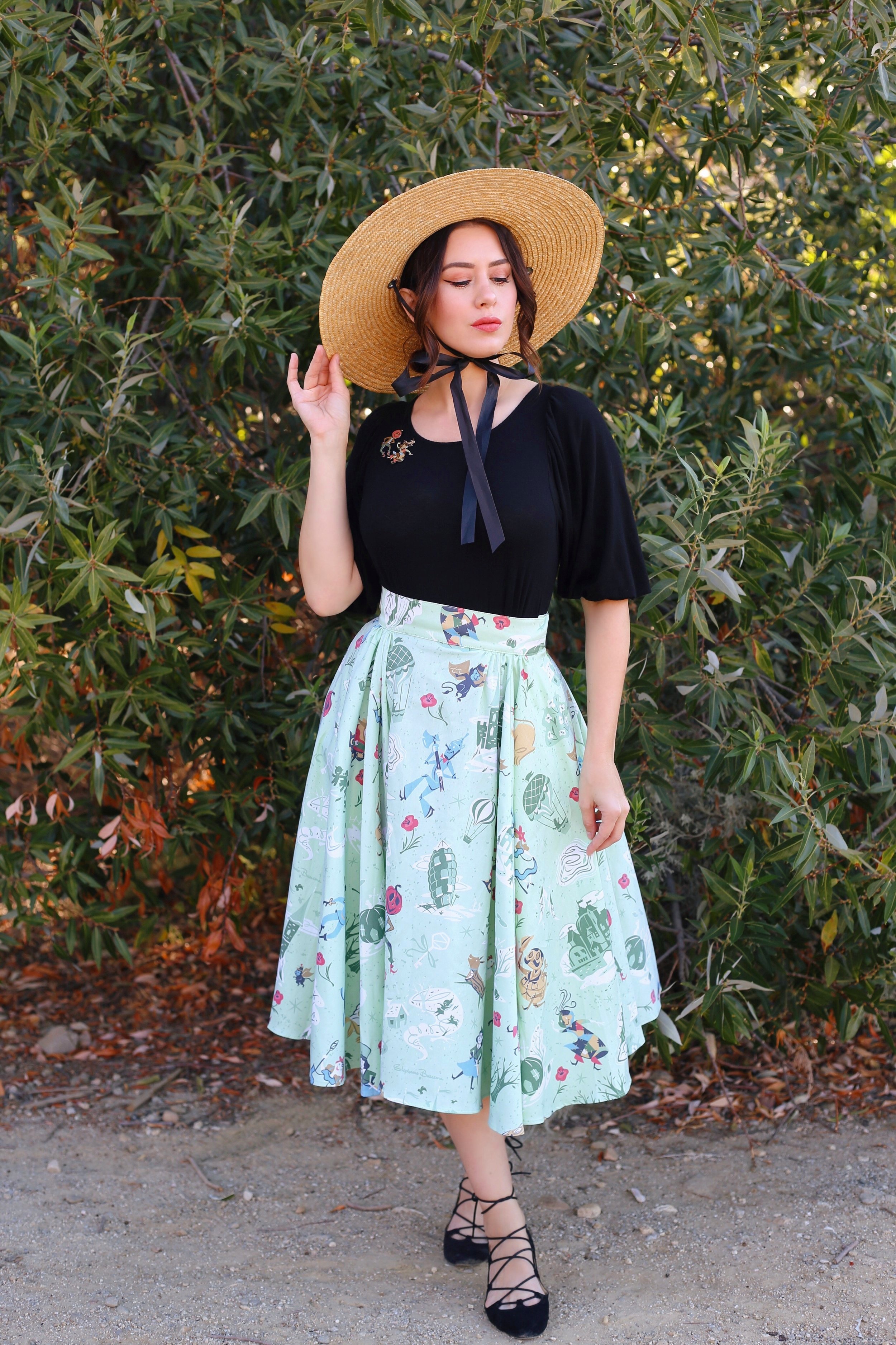kitschy_witch_designs_welcome_to_oz_4.jpg