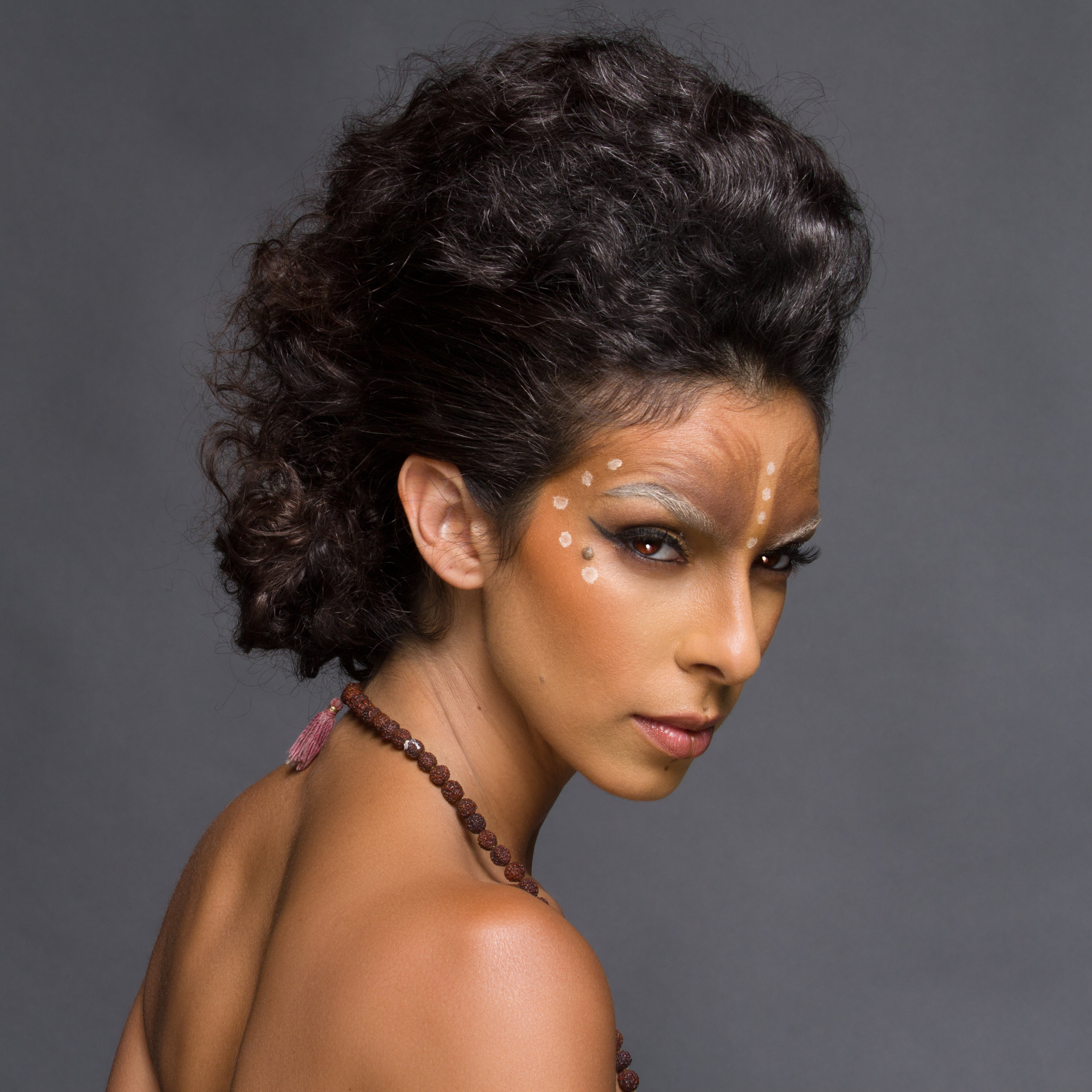 Makeup: VB Artist