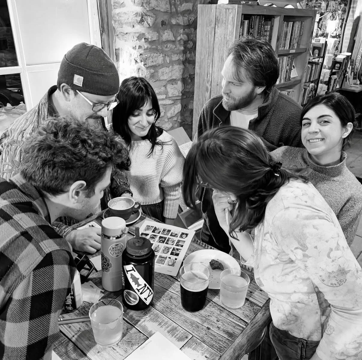 TRIVIA TONIGHT!!

We&rsquo;re back, baby.

6pm signups, 6:30 start.

No kids, no dogs.

Buy stuff and tip. 

Come early to guarantee a seat!

Photo by @triviamaster_maxwell.

#trivia #pubquiz #thursday #ReadSipRepeat #kingstonny