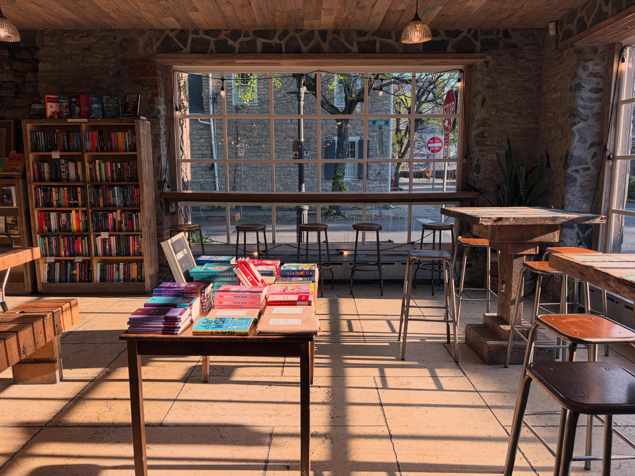 Happy Mother&rsquo;s Day ☀️ 

Open 8-8 for all your Mom Day needs 📚 🍷 ☕️ 🍻 💐 

#ReadSipRepeat #mothersday