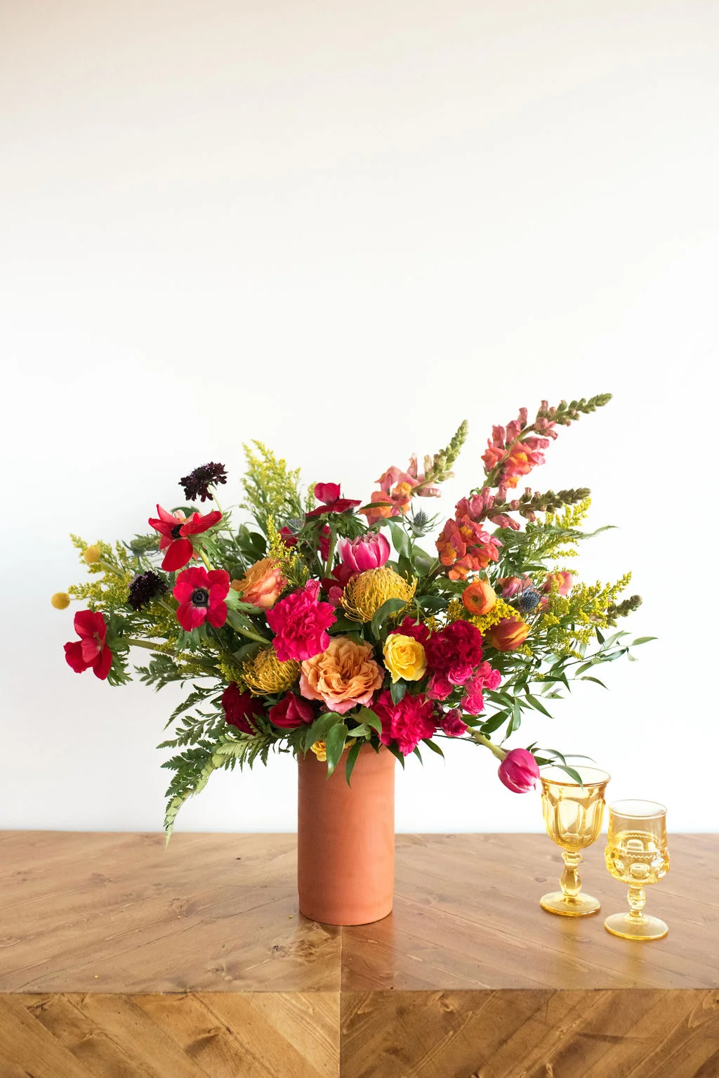 Florecita Flowers - Signature Flower Arrangement