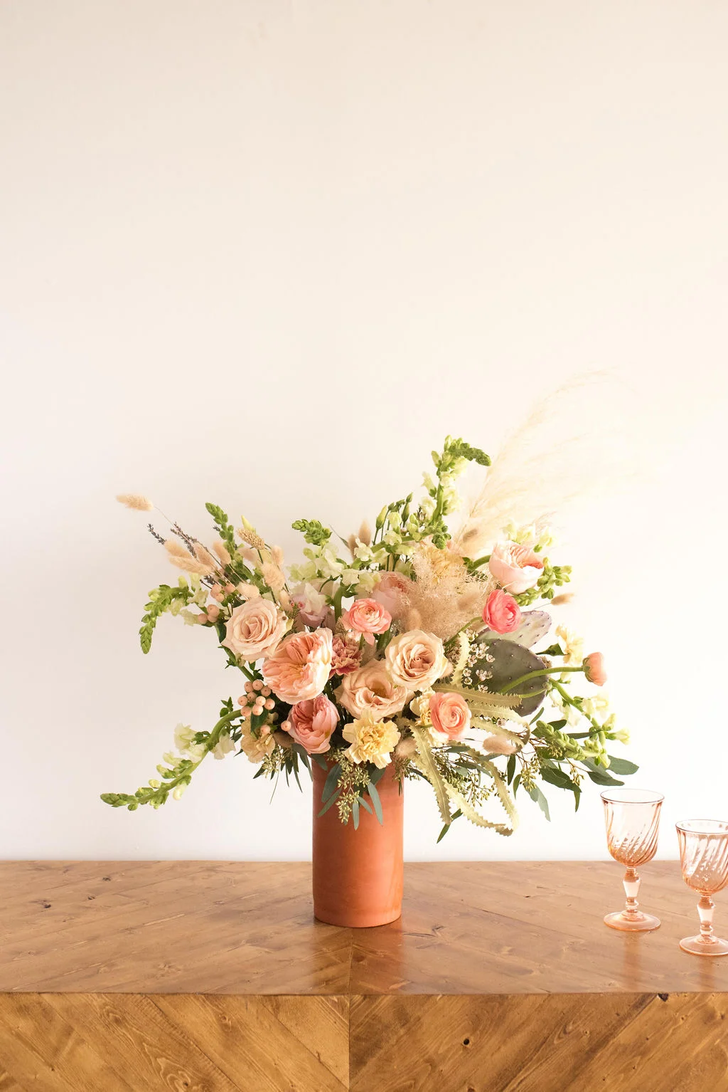 Florecita Flowers - Signature Flower Arrangement