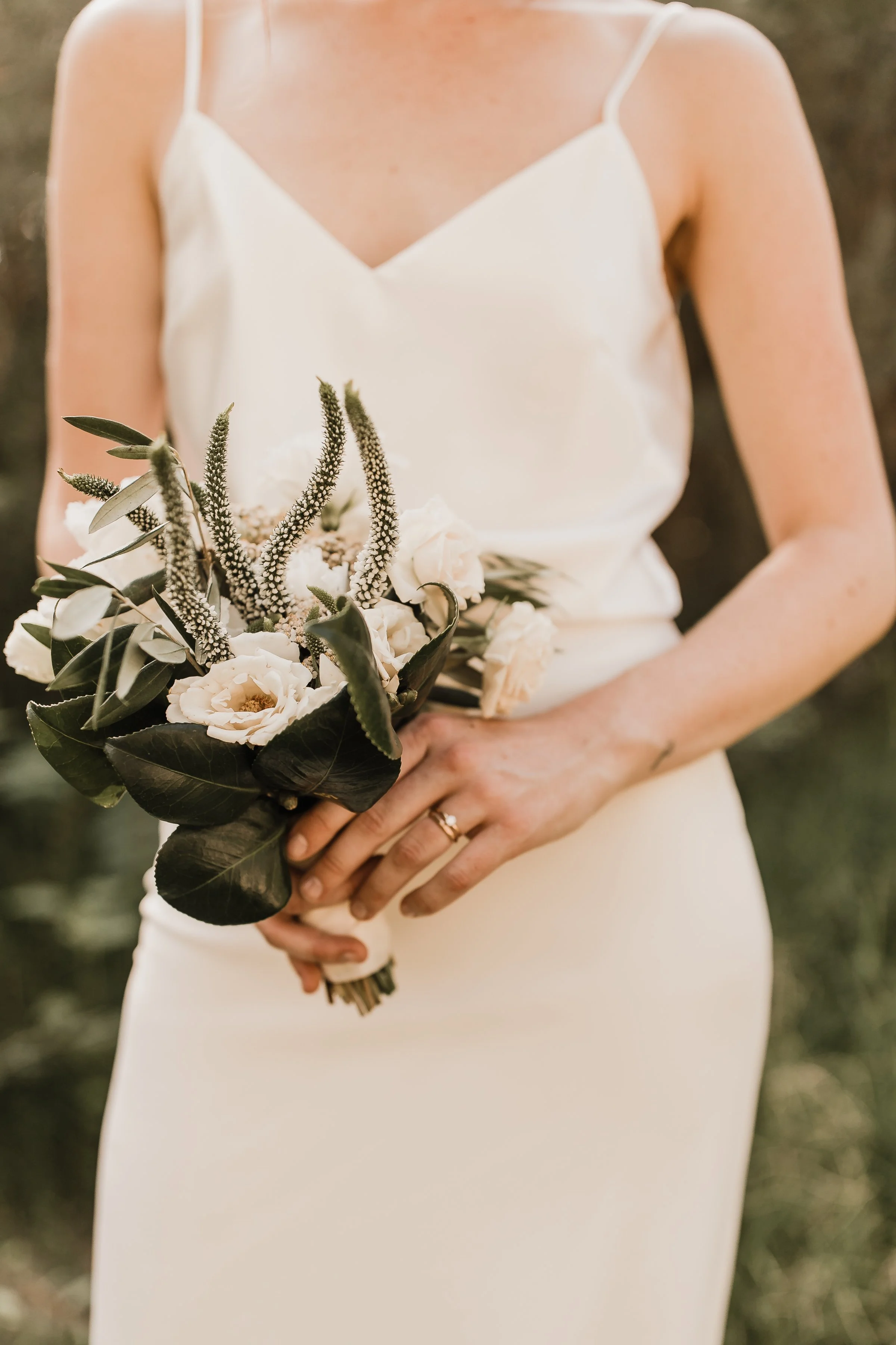 Coli+Zach cotton bouquet .jpeg