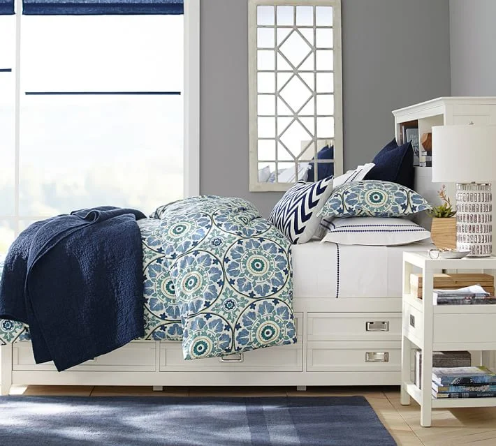 Lonny bedroom collection