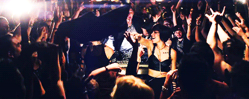 Nightlife.VulgarMagazine.gif