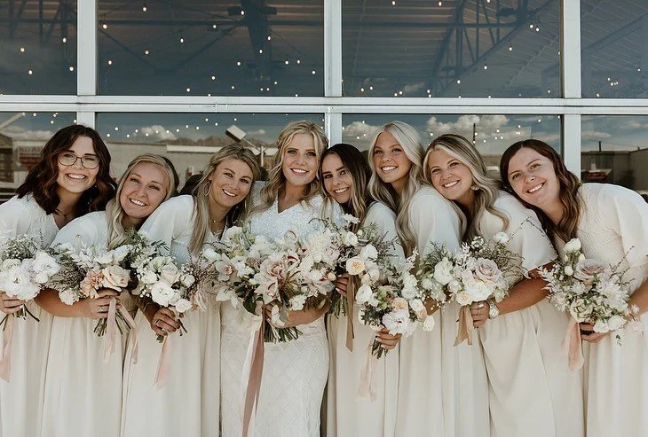 Another girl and her gals.
⠀⠀⠀⠀⠀⠀⠀⠀⠀
Hoping we get to see these smiles again this year. I'm missing seeing full faces at this point!
⠀⠀⠀⠀⠀⠀⠀⠀⠀
Floral @thepottedpansy 
Ribbon @honeysilksco 
Bride @meganknight98