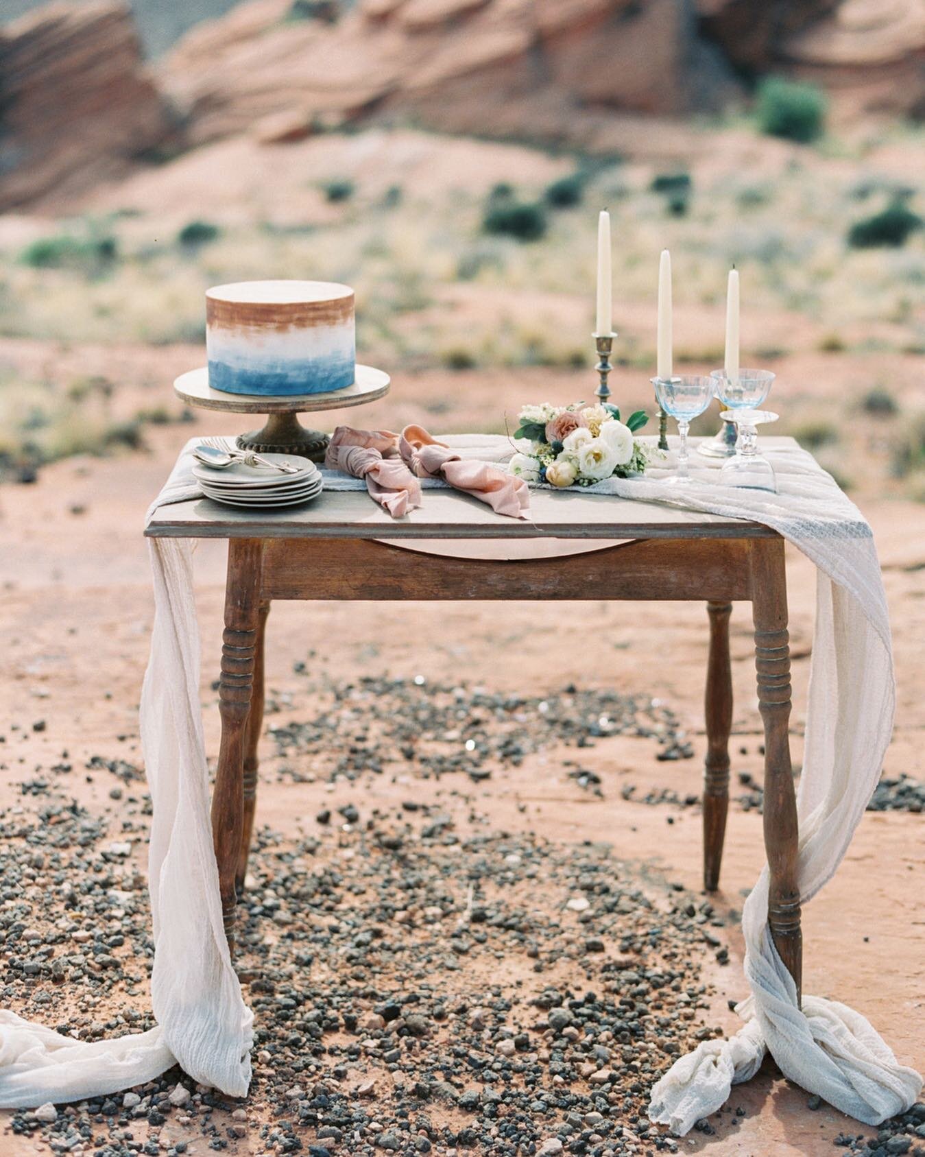 I will forever be inspired by this landscape; by the blaring sun, but the pebbles that seem to grow out of the rock, by the lines and textures, by the warmth. 
⠀⠀⠀⠀⠀⠀⠀⠀⠀
I'll also forever be amazed by the styling and photography skills of @as_ever_ph