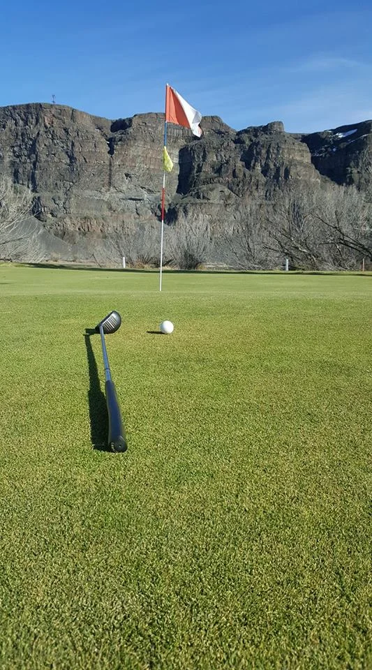 CB Golf wih cliffs .jpg