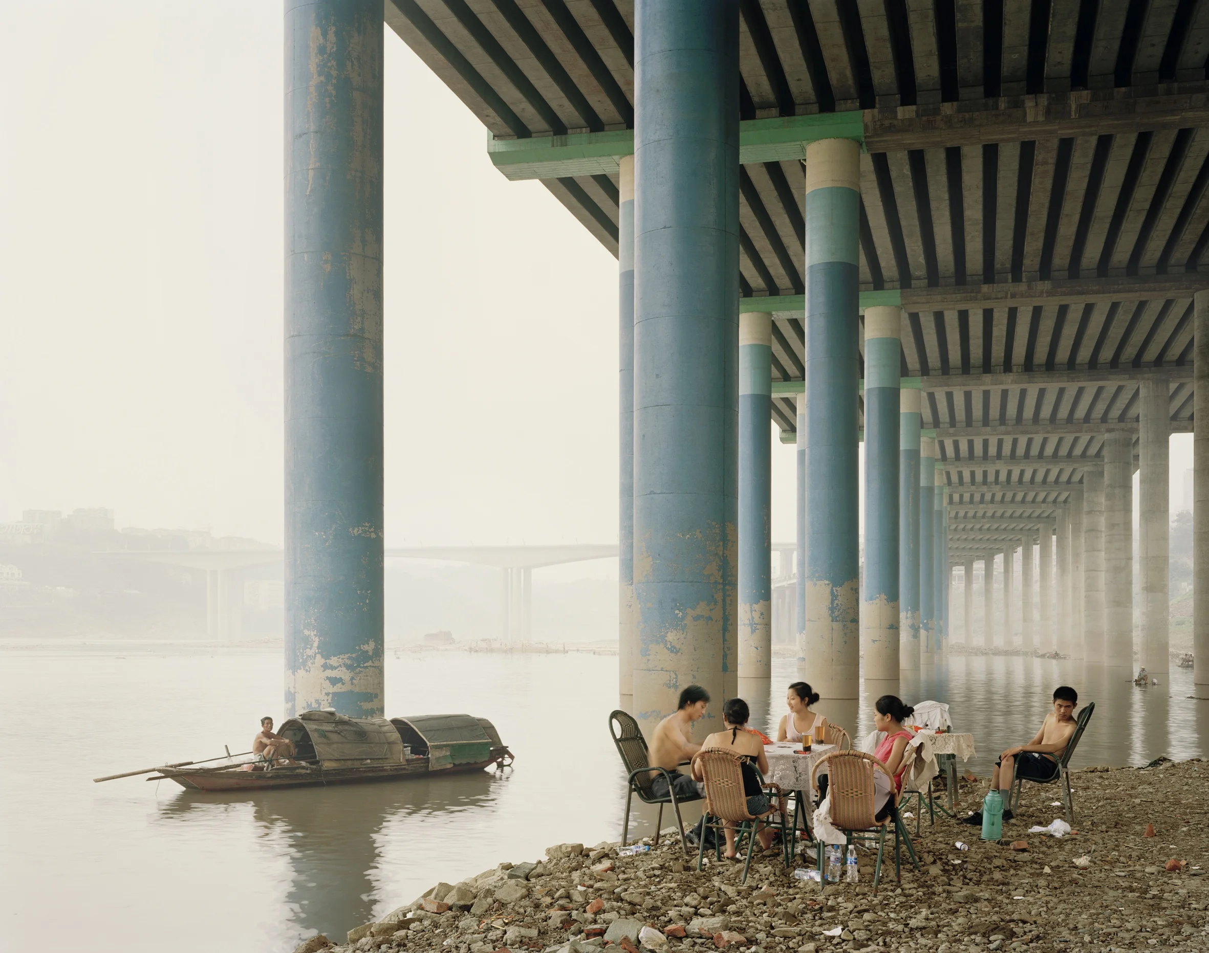 Nadav Kander_Chongqing-IV-Sunday-Picnic-Chongqing-Municipality-20062.jpg