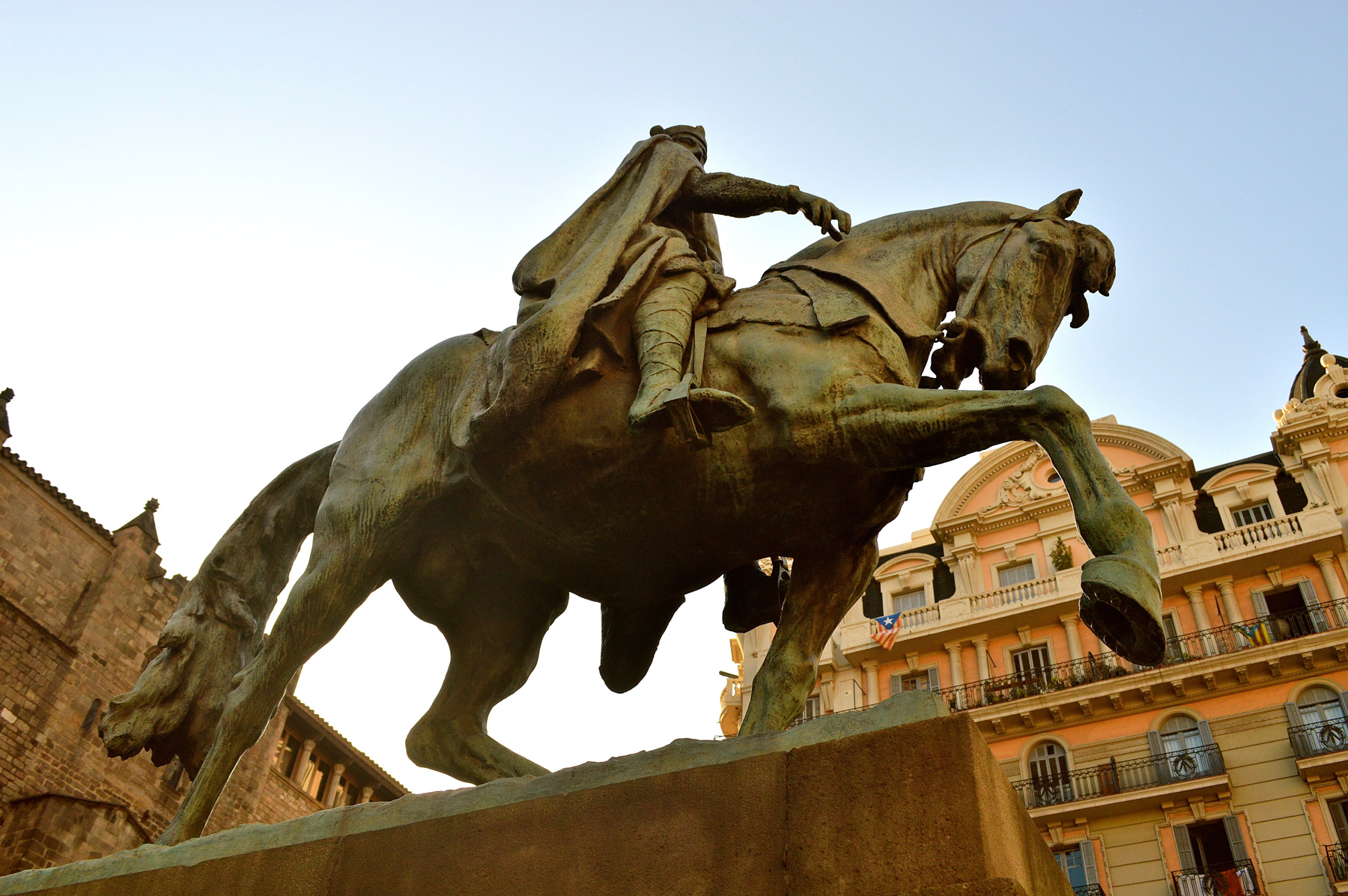DSC_0207-(1).jpg