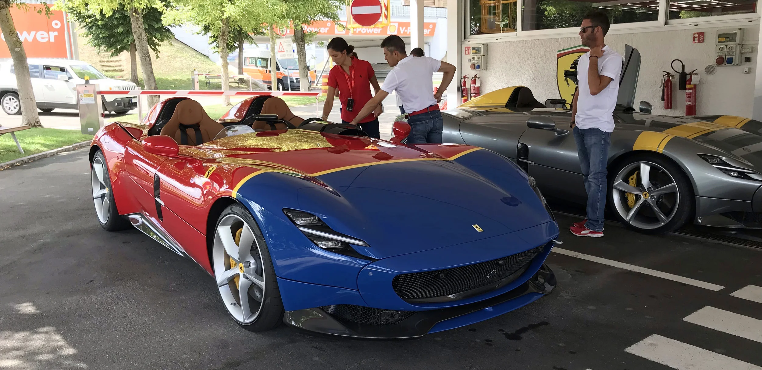 Ferrari Monza SP2 FIRST DRIVE