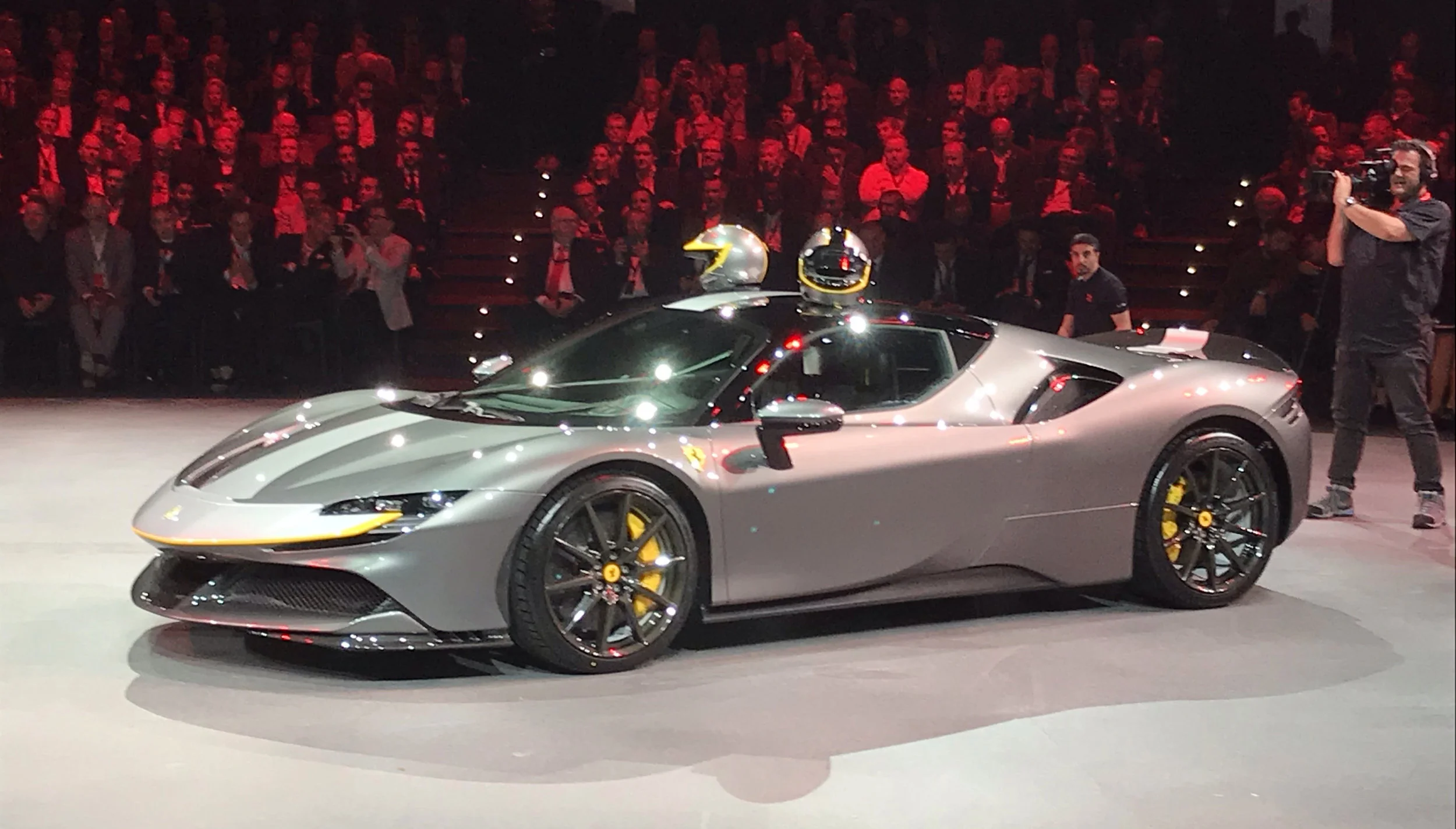 FIRST LOOK - Ferrari SF90 Stradale